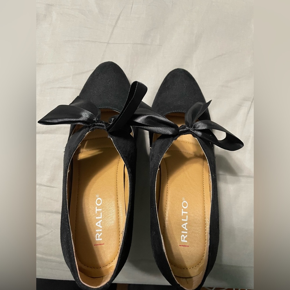 Rialto black suede bow shoes size 7